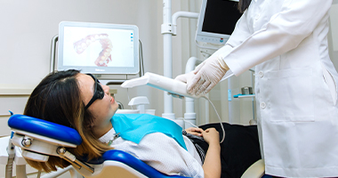 Show the iTero Scanner on patient. Johor Bahru (JB) | Dental Clinic Johor Bahru (JB) | Children Friendly Dentist Johor Bahru (JB) | Invisalign Johor Bahru (JB)